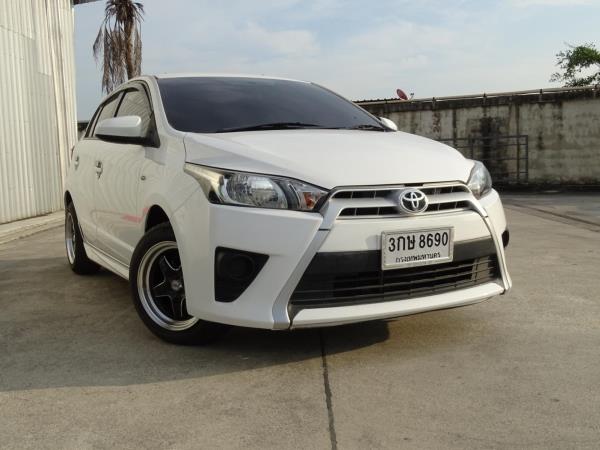รถมือสอง Toyota Yaris ปี 2015 ราคาเริ่มต้นที่ 275,000