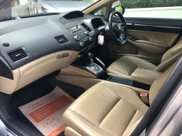Honda-Civic-E-Interior-Used-Car