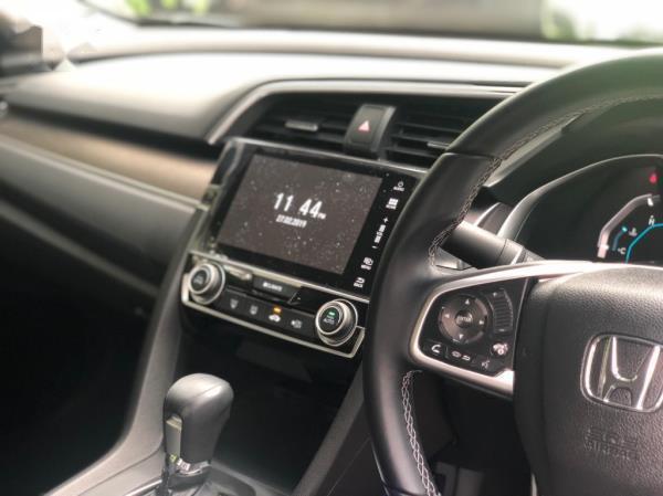 Honda-Civic-Turbo-Interior-Used-Car