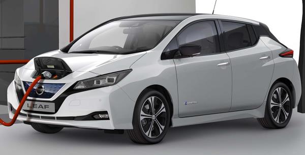 Nissan LEAF สามารถชาร์จด้วยไฟบ้านขนาด 3 กิโลวัตต์ได้เต็มภายในระยะเวลา 16 ชั่วโมง