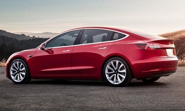 Tesla Model 3 รุ่นประกอบจีน จะทำให้ราคาถูกกว่าที่ขายในสหรัฐฯถึง 2.2 แสนบาท 