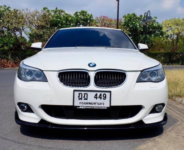 ตลาดรถมือสอง BMW 520d ราคาเริ่มต้นอยู่ที่ 499,000