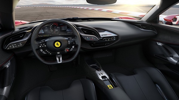 ภายในห้องโดยสารของ Ferrari SF90 Stradale ออกแบบมาโดยยึดอารมณ์ของรถแข่งฟอร์มูล่าวันเอาไว้ 