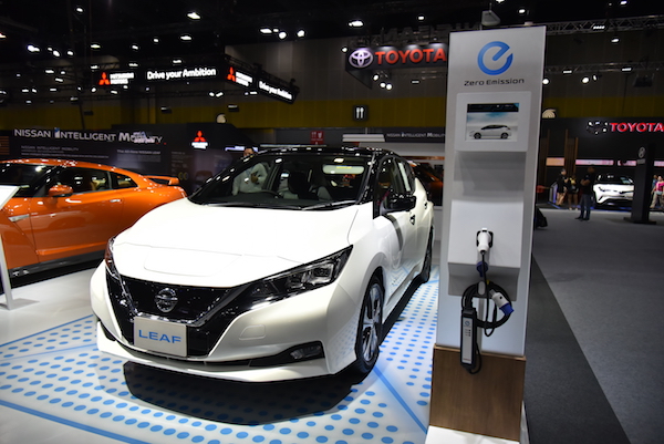 Nissan Leaf รถไฟฟ้า 100% 
