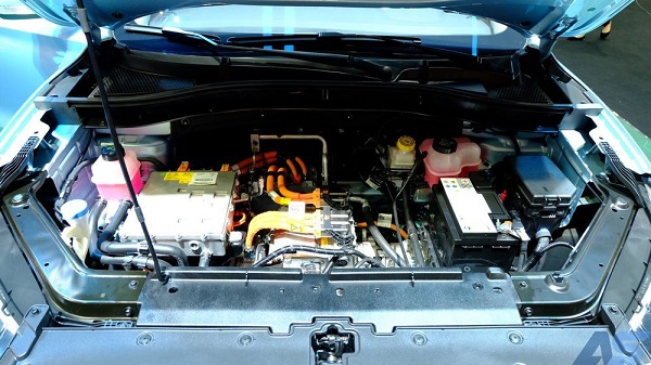 MG ZS EV ยกเครื่องยนต์ออก ใส่มอเตอร์ไฟฟ้า แบตเตอร์รี่อยู่ใต้ท้องรถ
