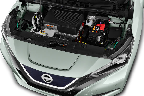 Nissan Leaf ออกแบบมารองรับมอเตอร์ไฟฟ้า และฝังแบตเตอร์รี่ไว้ในพื้นรถมิดชิด