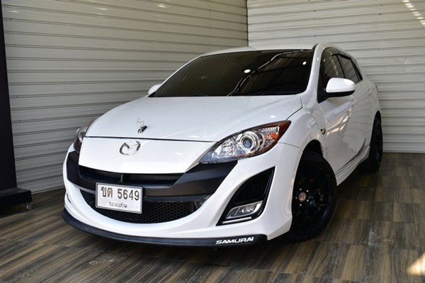 Mazda 3 ปี 2013 ราคาเริ่มต้นที่ 275,000 บาท