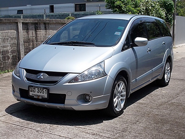 รถ MPV มือสอง Mitsubishi Space Wagon ราคาเริ่มต้น 265,999 บาท