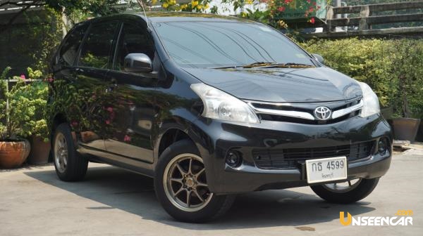 ประกาศขาย Toyota Avanza E 2013