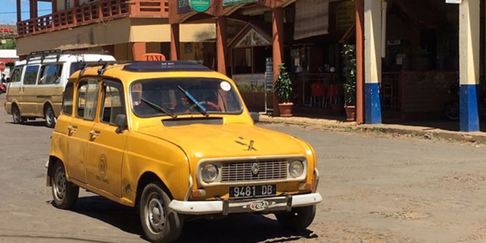 รถ Renault ในอดีตถูกเลือกใช้เป็นรถแท็กซี่ที่ได้รับความนิยมทั่วโลก
