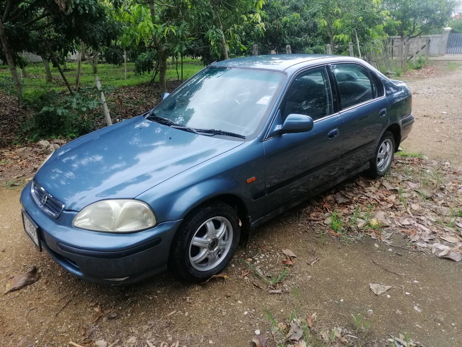 1996 Honda CIVIC Sedan 18936122