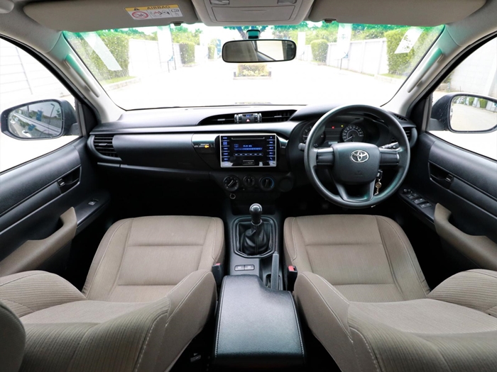 รถกระบะ Toyota Hilux Revo มือสอง รุ่น Double Cab ปี 2015