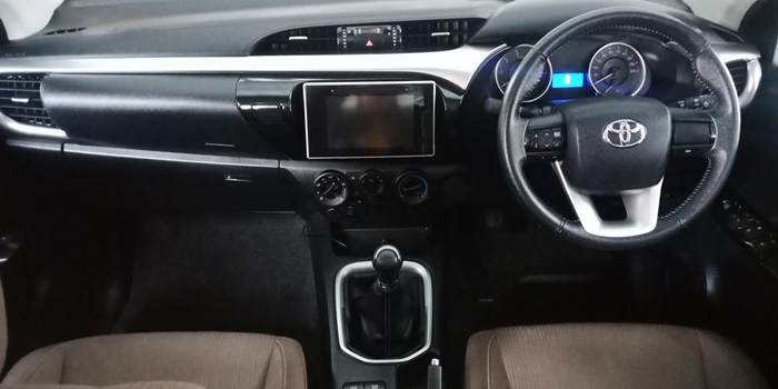 รถกระบะ Toyota Hilux Revo มือสอง รุ่น Double Cab ปี 2016