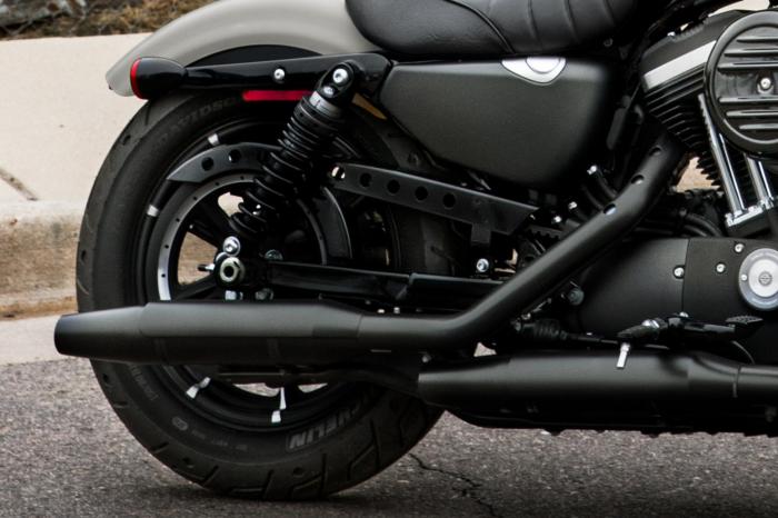 Harley-Davidson Sportster Iron 883 