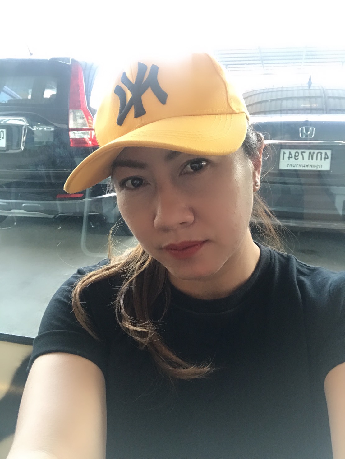 อี๊ด ขายรถมือสอง