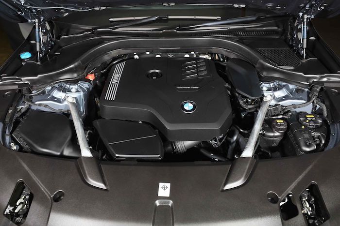 BMW TwinPower Turbo 2.0 ลิตร กำลังสูงสุด 258 แรงม้า