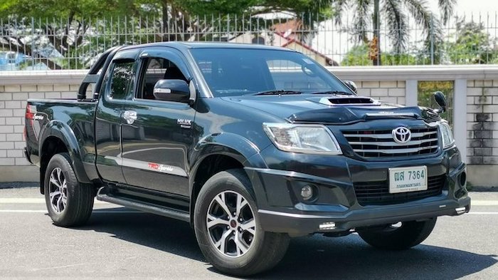 Toyota Hilux Vigo 2013 ราคาถูกลง 60,000 บาท