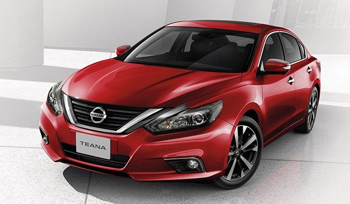 Nissan Teana ราคาเริ่มต้นเหลือ 999,000 บาท