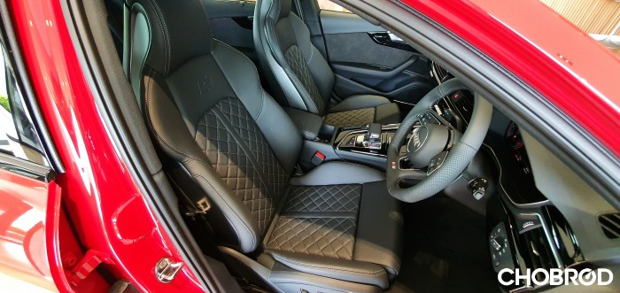 Audi A4 Avant 45 TFSI quattro S line Black Edition