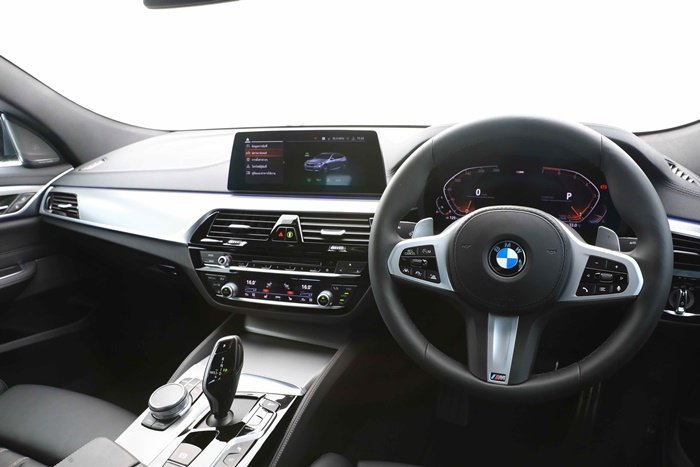 รีวิวภายใน BMW 6 2020