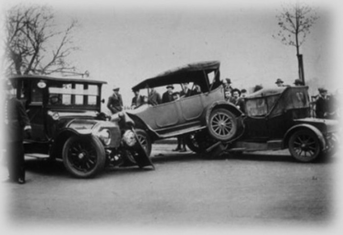 ย้อนดู 5 อุบัติเหตุทางรถยนต์ครั้งแรกของโลก