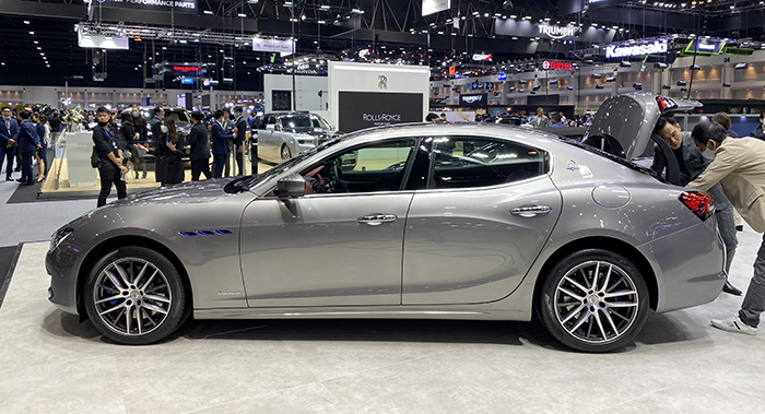 Maserati Ghibli Hybrid 2021 ราคา