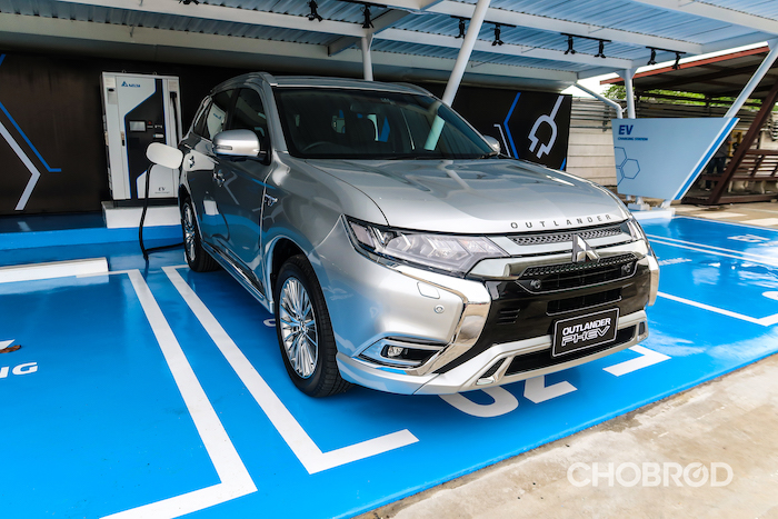 รีวิว Mitsubishi Outlander PHEV 2021 รีวิว Mitsubishi Outlander PHEV 2021
