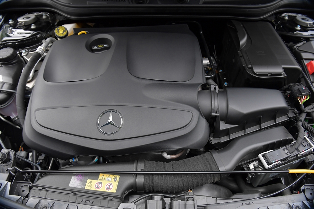 เครื่องยนต์ Mercedes-Benz CLA250 AMG