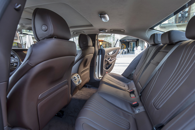 ภายในห้องโดยสาร Benz CLS300d ภายในห้องโดยสาร Benz CLS300d