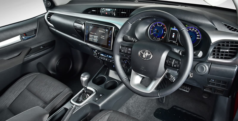 ​Toyota Hilux Revo 2017 ภายใน