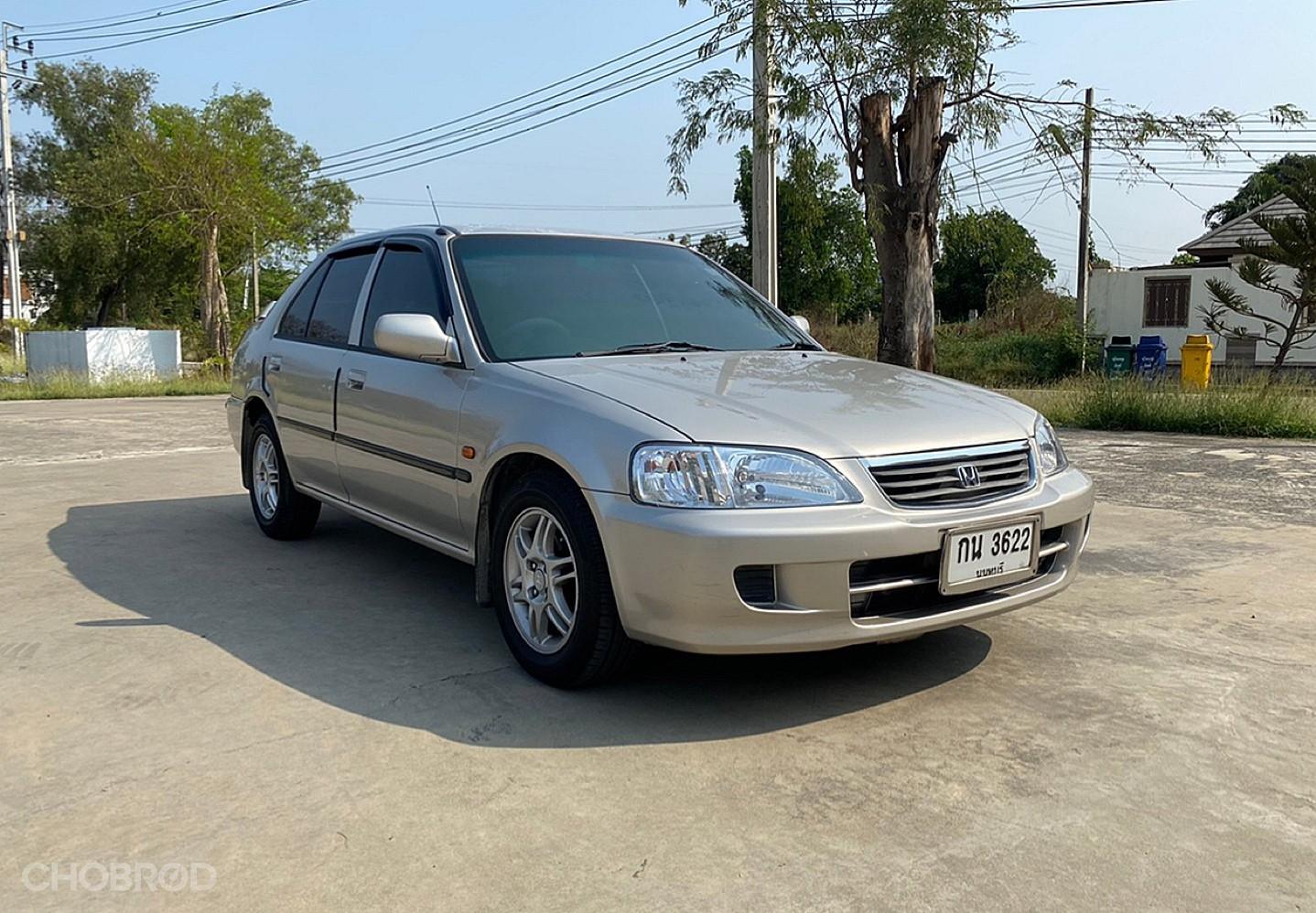 รถยนต์ขนาดเล็กราคาไม่ถึงแสน 