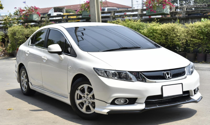 Honda Civic 2013 สีขาว