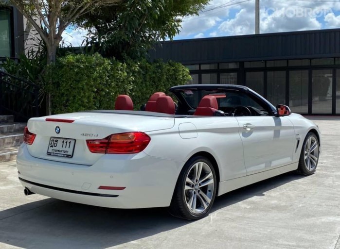 การออกแบบดีไซน์ด้านหลัง BMW 420d 
