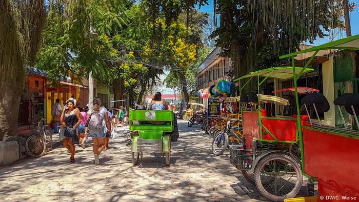 เมือง Paqueta เน้นใช้การสัญจรด้วยจักรยานเป็นหลัก