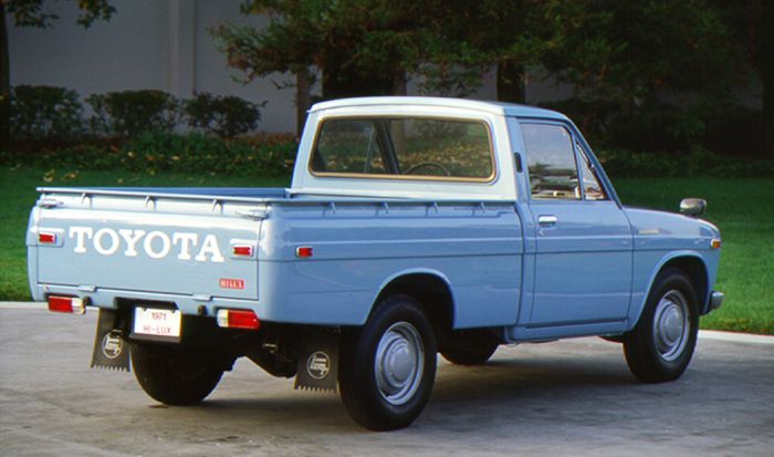 Toyota Hilux (RN10)
