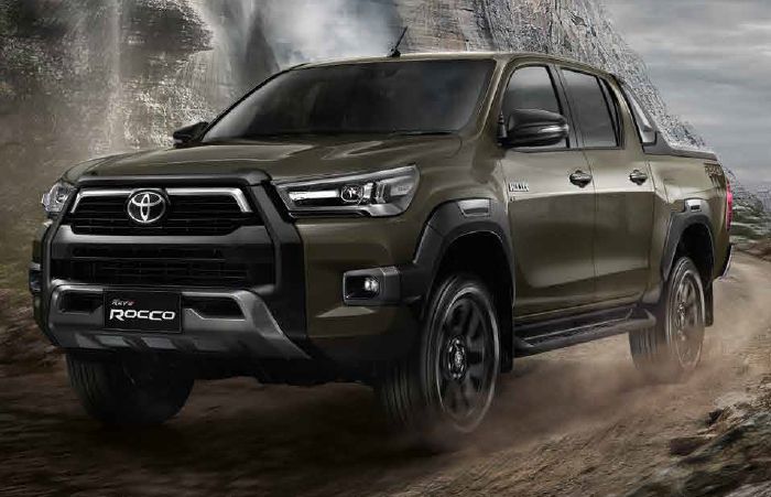 Toyota Hilux Revo Rocco Double Cab 4x4 2.8 6AT