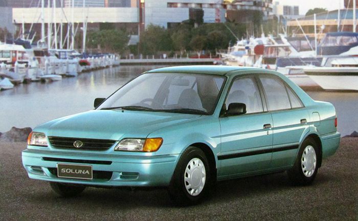 Toyota Soluna ดีไซน์ไม่ว้าว เอา Toyota Tercel ต้นยุค 90 มาปรับขายเหมือนกัน