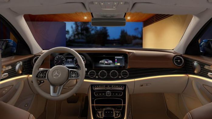 ห้องโดยสารของ Mercedes-Benz E350 2020