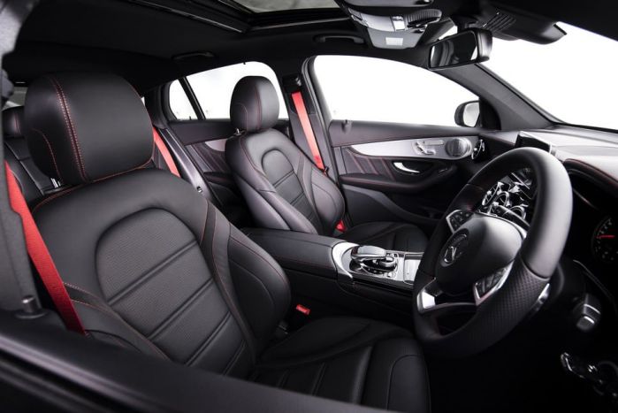 ห้องโดยสารของ Mercedes-Benz GLC43 ห้องโดยสารของ Mercedes-Benz GLC43