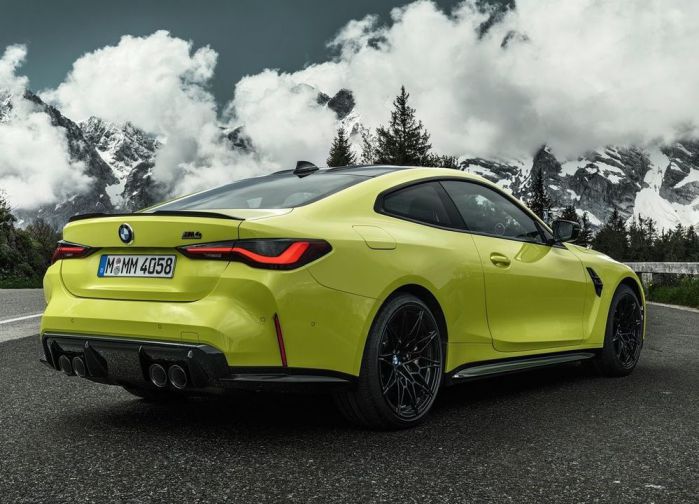 ภายนอก BMW M4 ภายนอก BMW M4