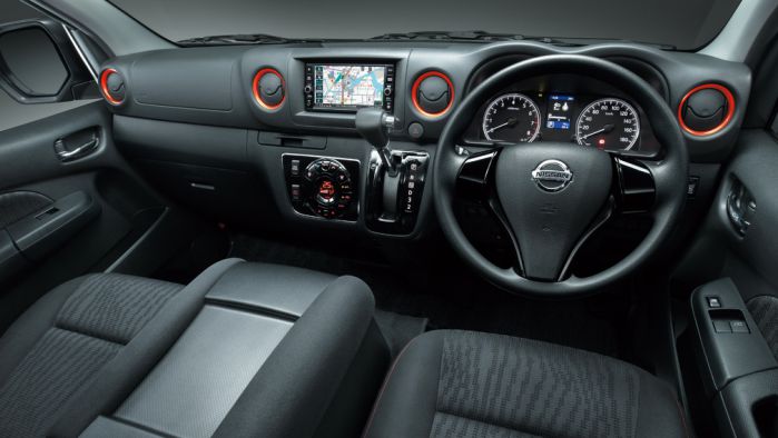 ภายใน Nissan Urvan ภายใน Nissan Urvan
