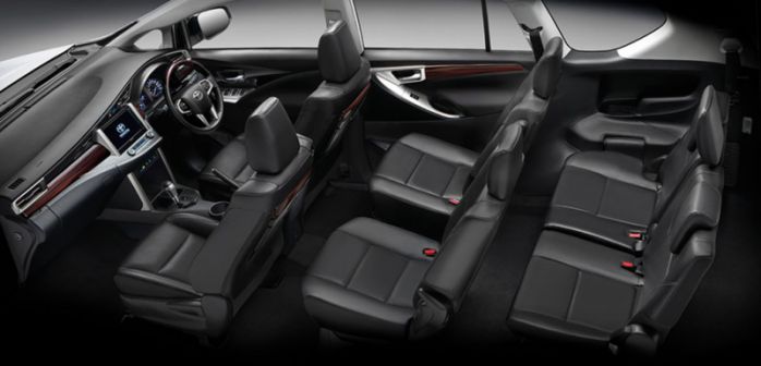​ภายใน Toyota Innova