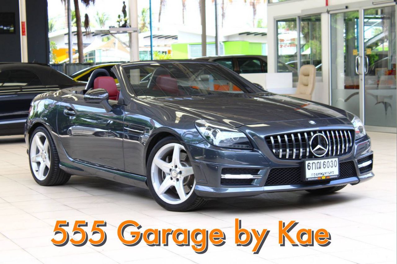 555 Garage by Kae