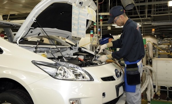 การประกาศลดภาษีมีผลแต่เฉพาะผู้ลงทุนใหม่ที่ผลิตรถประเภท Hybrid หรือ EV ในไทยเท่านั้น