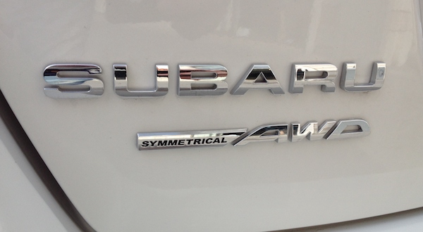 SYMMETRICAL AWD  ของ XV ขึ้นชื่อในเรื่องเกาะถนน