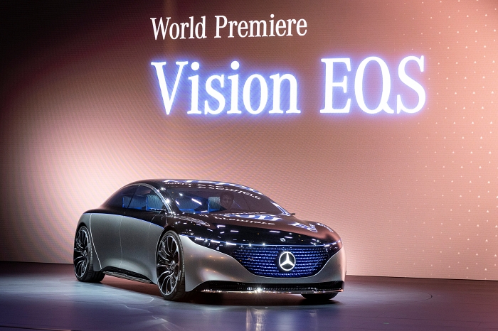 Mercedes-Benz Vision EQS 2019 รถต้นแบบระดับ S-class