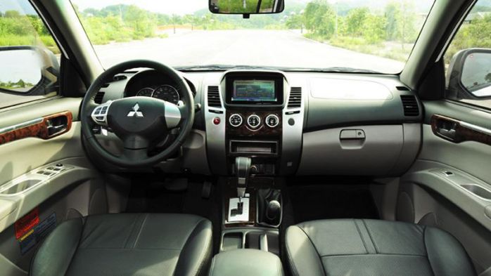 ภายใน Mitsubishi Pajero Sport 2015
