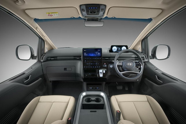 ​ภายใน Hyundai Staria