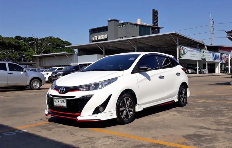 ​​Toyota Yaris มือสอง