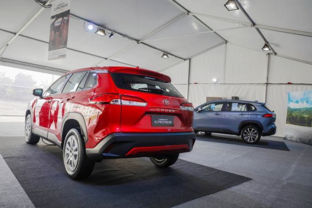 ด้านหลัง Toyota Corolla Cross 2021